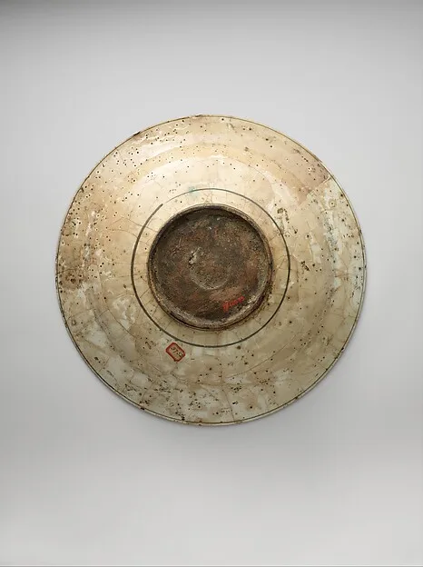 Dish — نمای تکمیلی ثبتشده در رکورد موزه