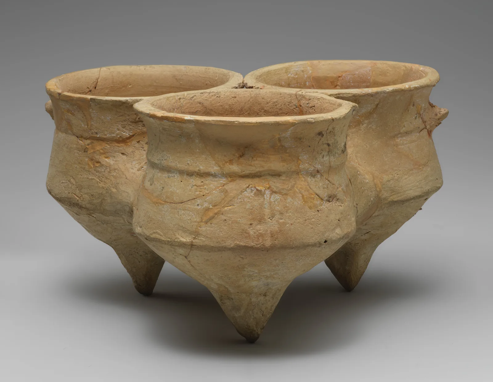 Triple vessel — تصویر رکورد موزهٔ متروپولیتن (دسترسی آزاد)