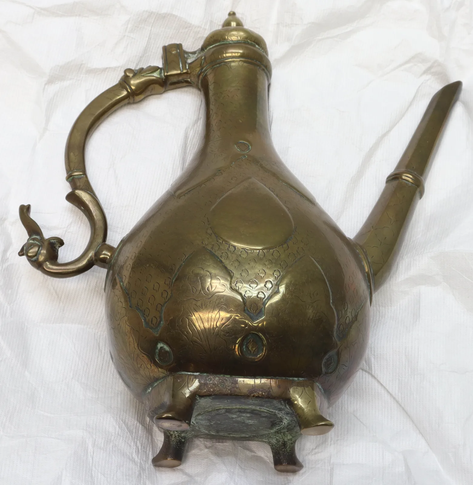 Persian Dragon-Handled Ewer — تصویر رکورد موزهٔ متروپولیتن (دسترسی آزاد)