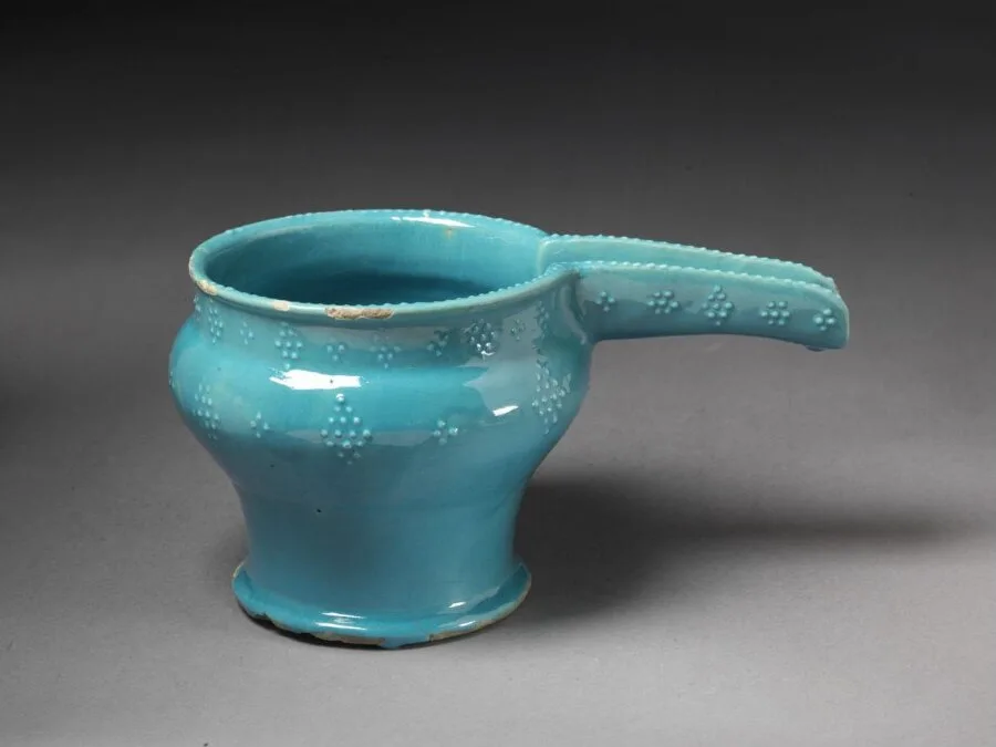 Spouted jar — تصویر رکورد موزهٔ ویکتوریا و آلبرت