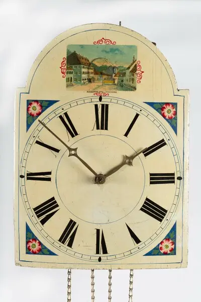 Lackschilduhr mit Kuckuck, Karl Kern, Schönwald, um 1860 — تصویر رکورد یوروپیانا