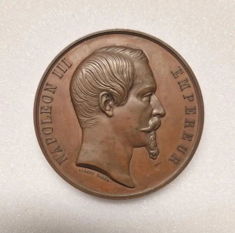 Medal — تصویر رکورد موزهٔ ویکتوریا و آلبرت — شمارهٔ رکورد 535-1899