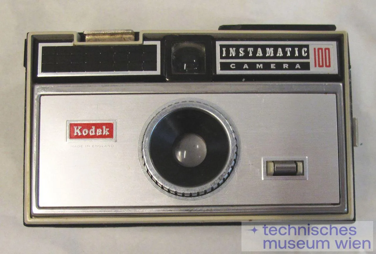Pocketkamera Kodak Instamatic Camera 100 — تصویر رکورد یوروپیانا