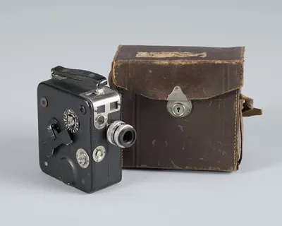 Projector - FILMCAMERA Niezoldi & Kraemer GMBH - D, 1936 — تصویر رکورد یوروپیانا