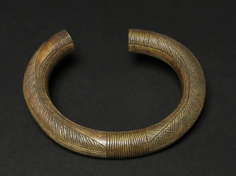 Bracelet — تصویر رکورد موزهٔ هنر کلیولند (دسترسی آزاد) — شمارهٔ رکورد 1976.175