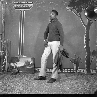Recreational photograph [c 1973] — تصویر رکورد یوروپیانا