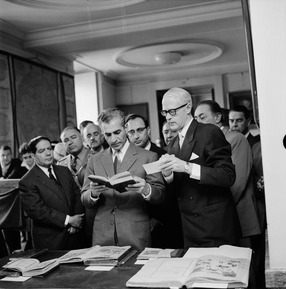Shahen av Persien på besök, Uppsala 1960 — تصویر رکورد یوروپیانا