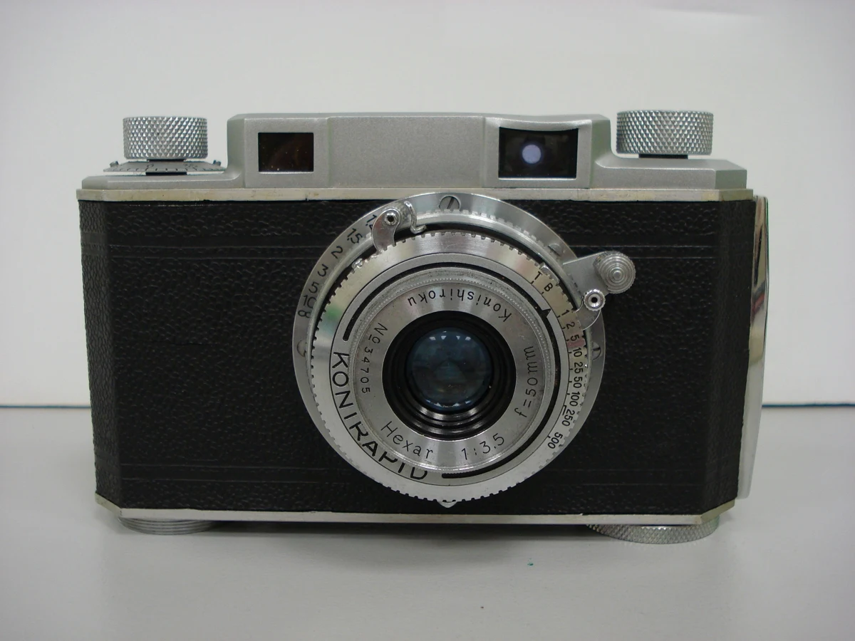 Konica 35RF Camera — تصویر رکورد یوروپیانا