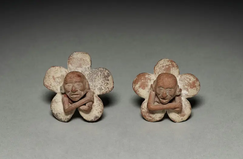 Pair of Figure in Flower Ornaments — تصویر رکورد موزهٔ هنر کلیولند (دسترسی آزاد)