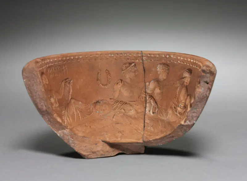 Fragment of a Mold for Arretine Bowl — تصویر رکورد موزهٔ هنر کلیولند (دسترسی آزاد)