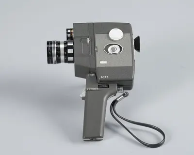 Projector - FILMCAMERA Yashica CO LTD - J — تصویر رکورد یوروپیانا