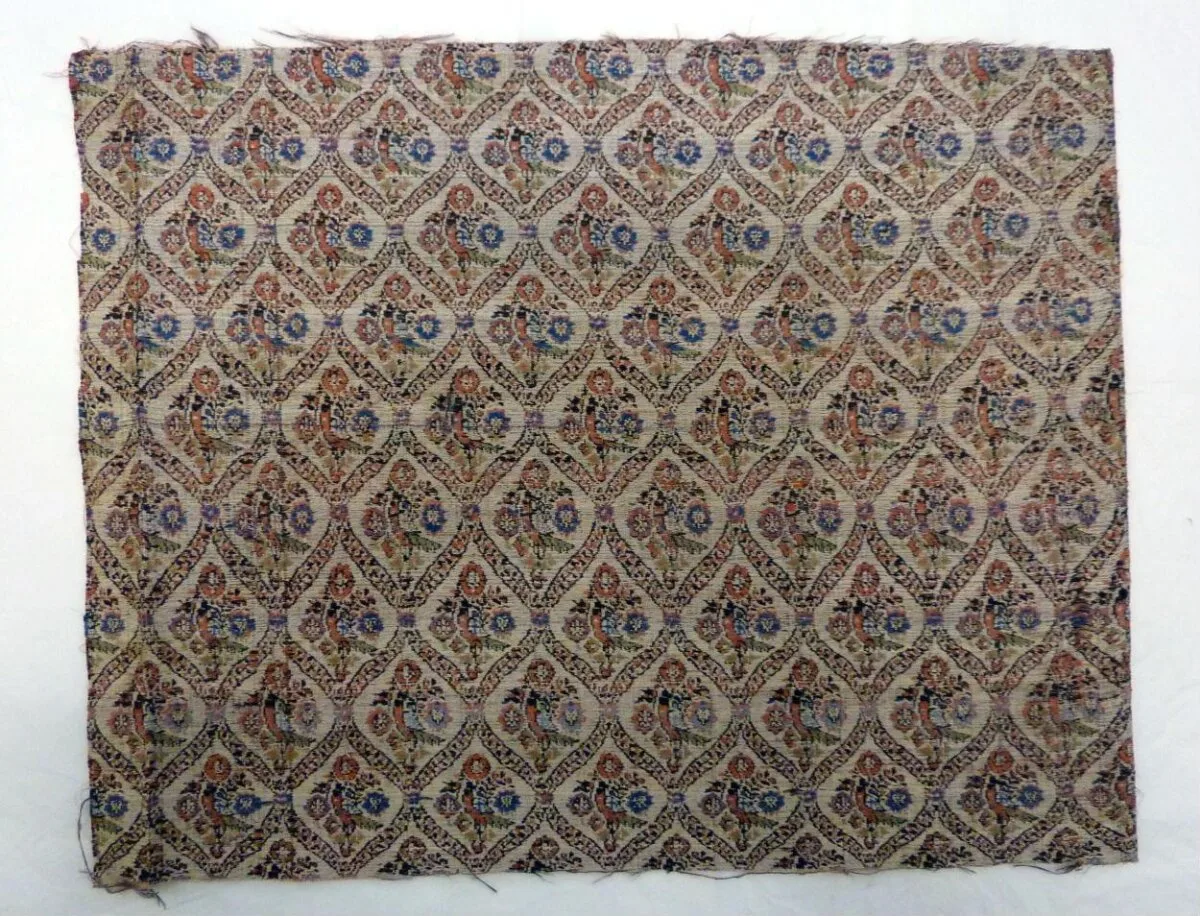 Silk panel — تصویر رکورد موزهٔ ویکتوریا و آلبرت