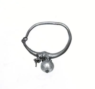 Earring — تصویر رکورد موزهٔ متروپولیتن (دسترسی آزاد)