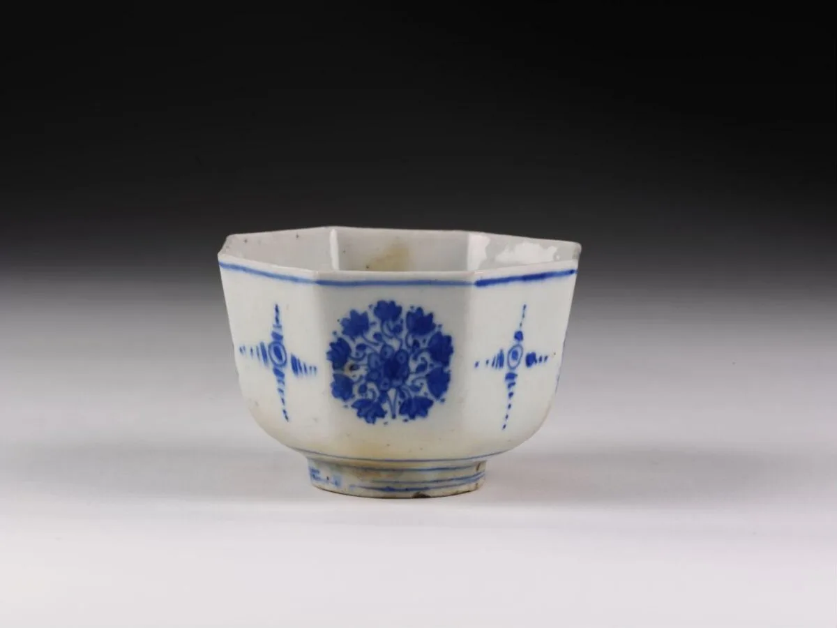 Basin — تصویر رکورد موزهٔ ویکتوریا و آلبرت