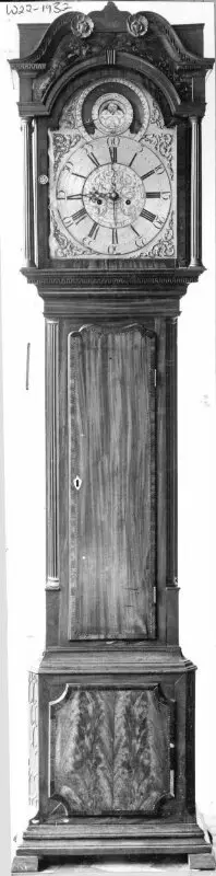 Longcase clock — تصویر رکورد موزهٔ ویکتوریا و آلبرت