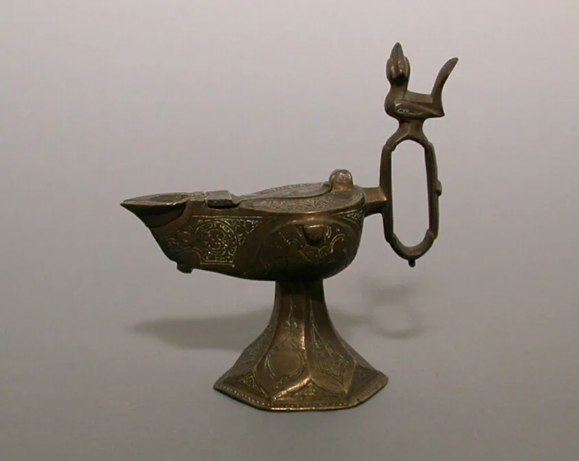 Oil Lamp (Cheragh) — تصویر رکورد مؤسسهٔ هنر شیکاگو (دسترسی آزاد)