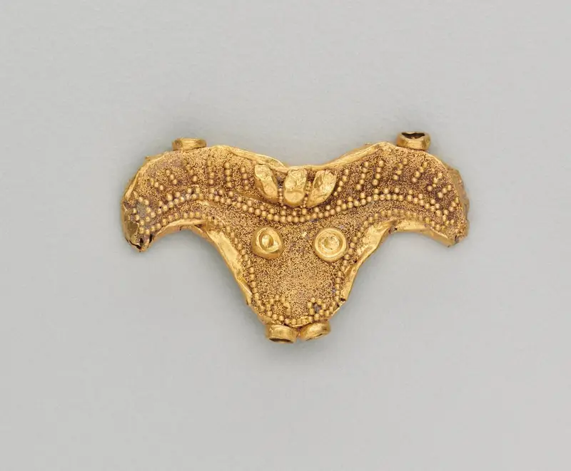Set of Pendants Ending in a Bull's Head — تصویر رکورد موزهٔ هنر کلیولند (دسترسی آزاد) — شمارهٔ رکورد 1973.53.h