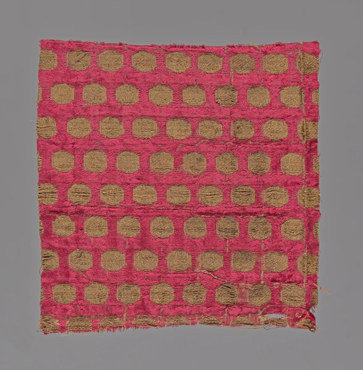 Fragment of Velvet — تصویر رکورد مؤسسهٔ هنر شیکاگو (دسترسی آزاد)