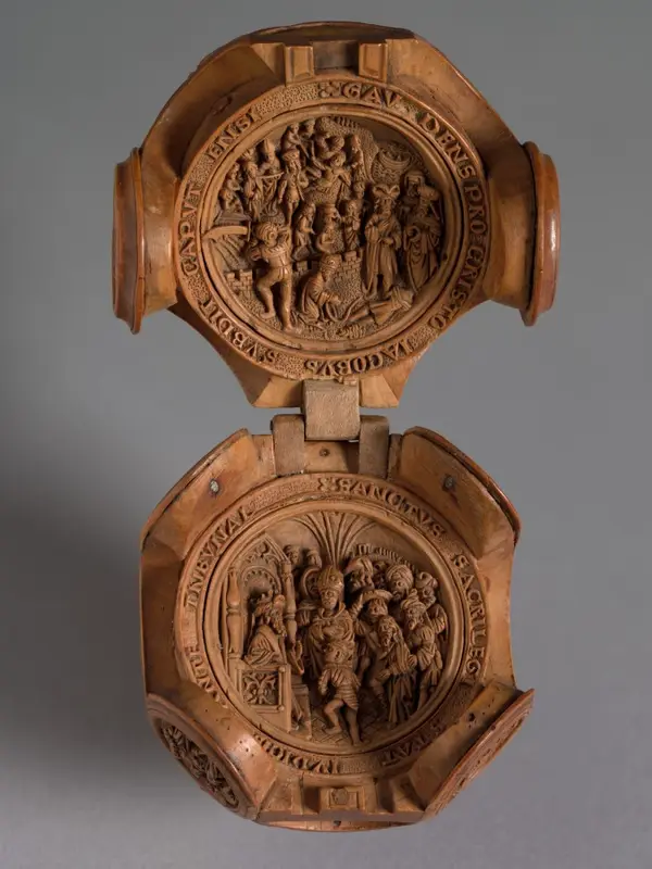 Prayer Nut with Scenes from the Life of St. James the Greater — تصویر رکورد موزهٔ هنر کلیولند (دسترسی آزاد)