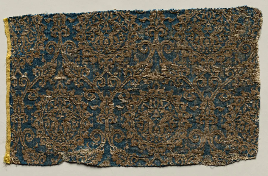 Lampas with hares in ogival pattern — تصویر رکورد موزهٔ هنر کلیولند (دسترسی آزاد)