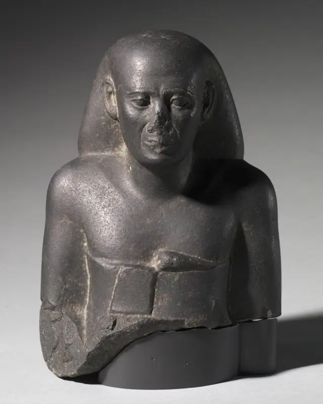 Bust of Ankh-Hor — تصویر رکورد موزهٔ هنر کلیولند (دسترسی آزاد)