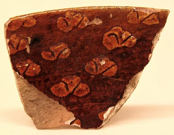 Fragment of a Bowl — تصویر رکورد موزهٔ متروپولیتن (دسترسی آزاد)