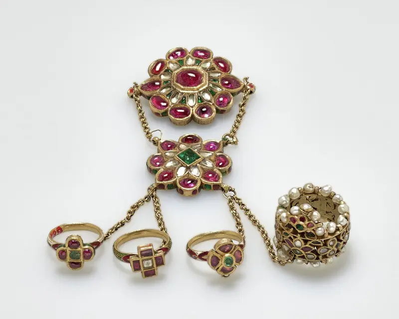 Set of Rings — تصویر رکورد موزهٔ هنر کلیولند (دسترسی آزاد)