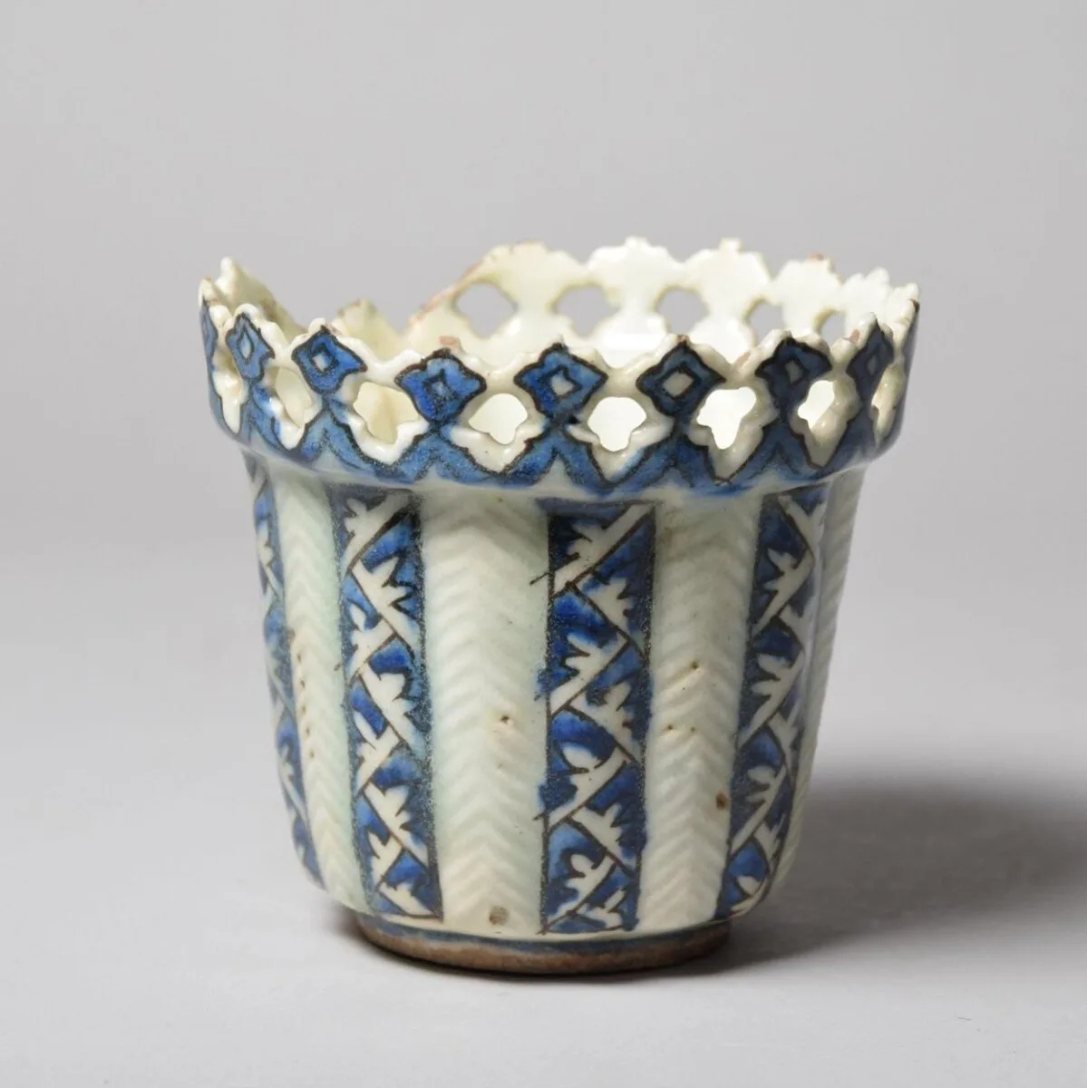 Cup — تصویر رکورد موزهٔ ویکتوریا و آلبرت