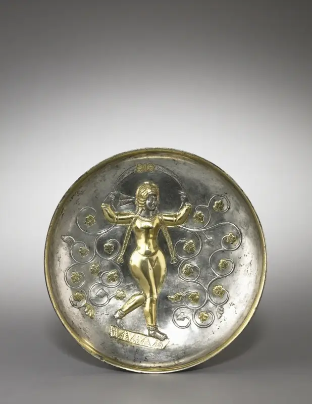 Dish: The Goddess Anahita — تصویر رکورد موزهٔ هنر کلیولند (دسترسی آزاد)