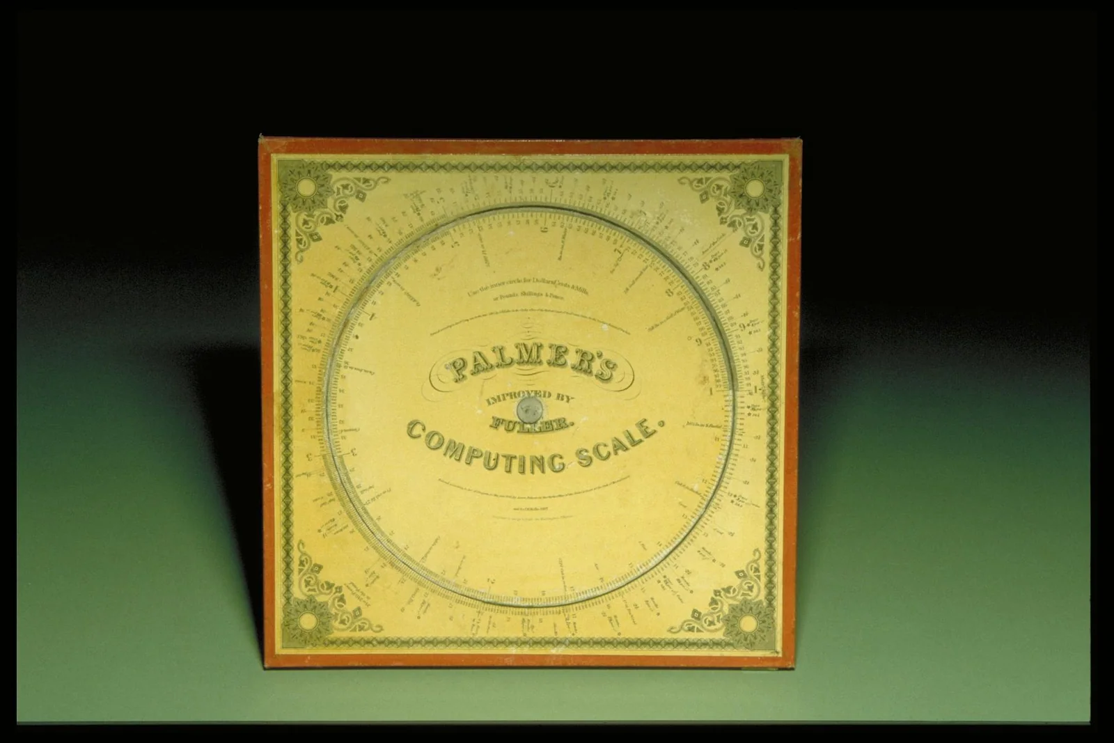 خطکش محاسبه دایرهای Fuller's Computing Telegraph — عکس رکورد موزهٔ ملی تاریخ آمریکا (اسمیتسونیان)
