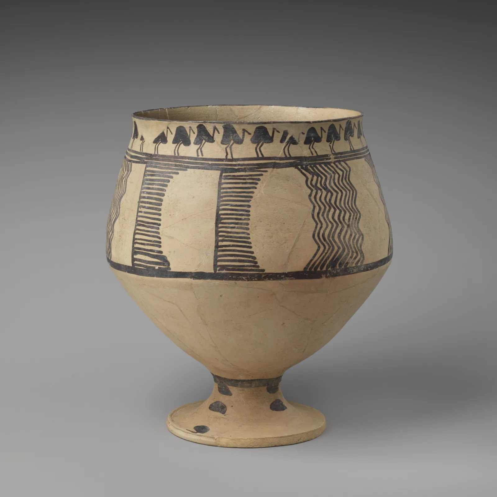 Goblet decorated with a frieze of birds — تصویر رکورد موزهٔ متروپولیتن (دسترسی آزاد)