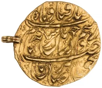 روی نمونهٔ موزه‌ای 1922.211.803 از این تیپ