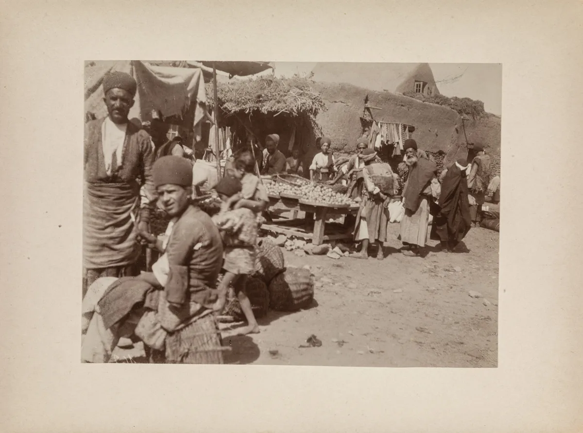 Bazaar (front Asian expedition 1906-1907 - 4 Persia 1907) — تصویر رکورد یوروپیانا
