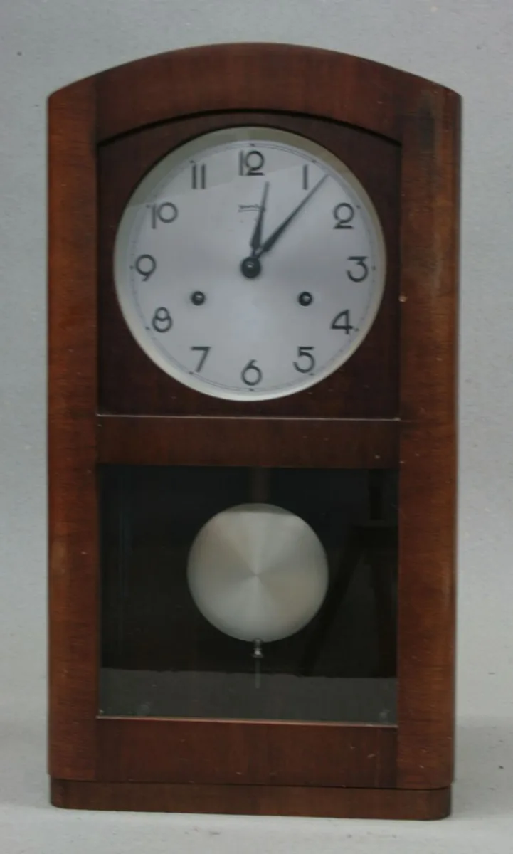 Pendule, Wanduhr — تصویر رکورد یوروپیانا