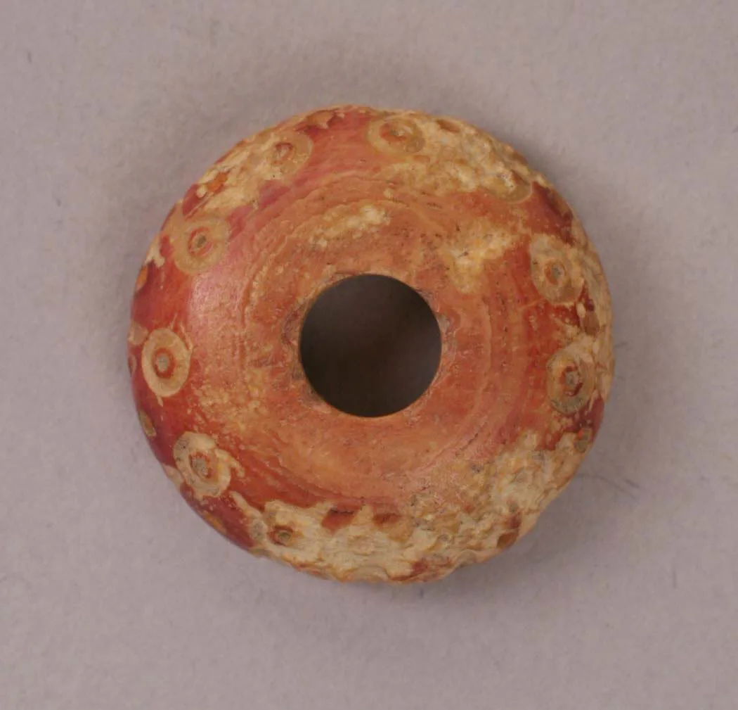 Button or Bead — تصویر رکورد موزهٔ متروپولیتن (دسترسی آزاد) — شمارهٔ رکورد 48.101.213g