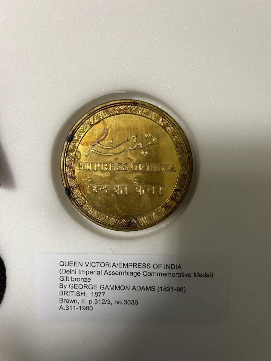 Queen Victoria as Empress of India — تصویر رکورد موزهٔ ویکتوریا و آلبرت