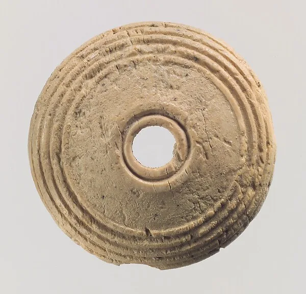 Button — تصویر رکورد موزهٔ متروپولیتن (دسترسی آزاد)