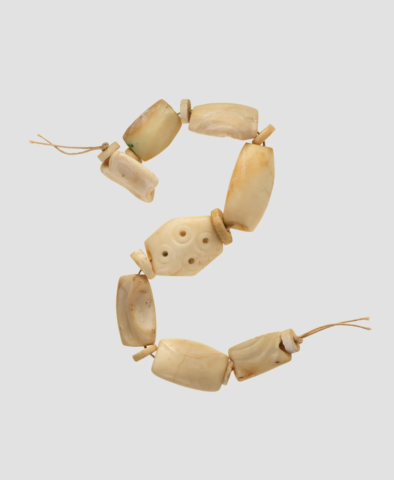 Beads — تصویر رکورد موزهٔ متروپولیتن (دسترسی آزاد)