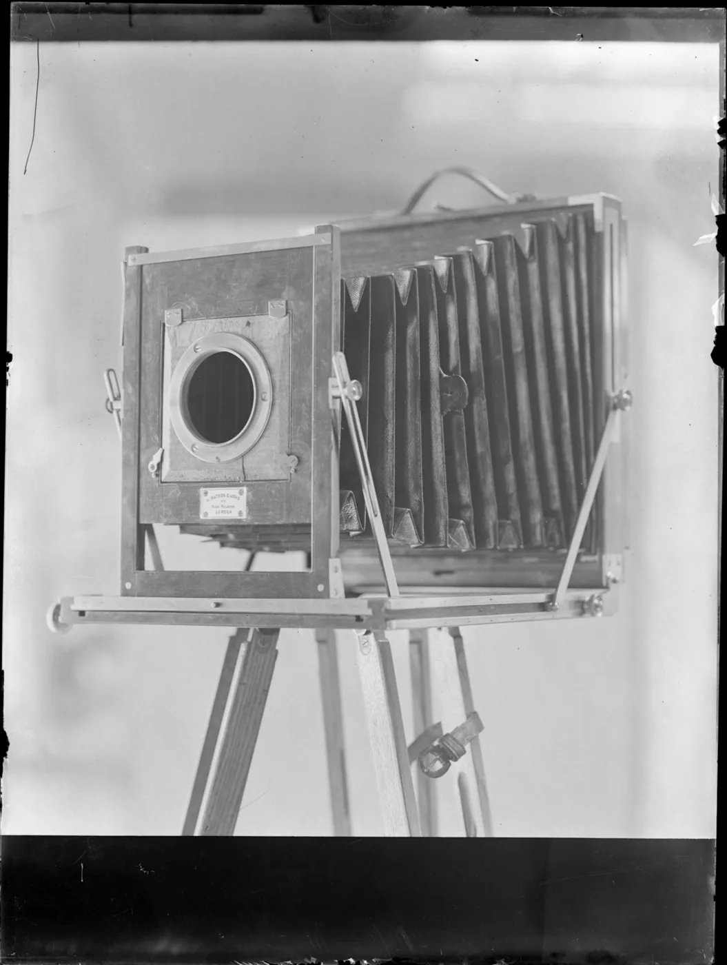 Soufflet d'un appareil photographique #1025 — تصویر رکورد یوروپیانا