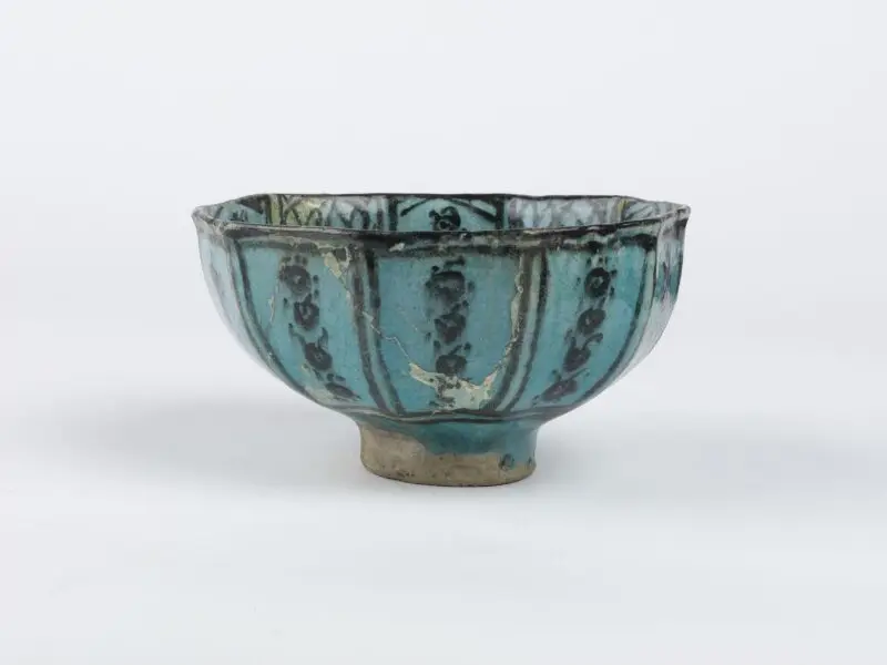 Bowl — تصویر رکورد موزهٔ ویکتوریا و آلبرت