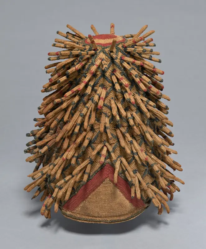 Prestige Headdress (Ashetu or shüötu) — تصویر رکورد موزهٔ هنر کلیولند (دسترسی آزاد)