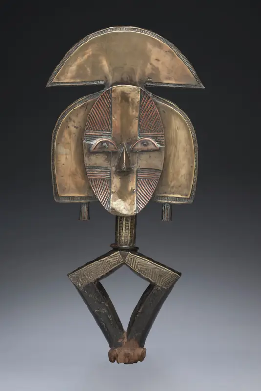 Sculptural Element from a Reliquary Ensemble (mbulu ngulu) — تصویر رکورد موزهٔ هنر کلیولند (دسترسی آزاد)