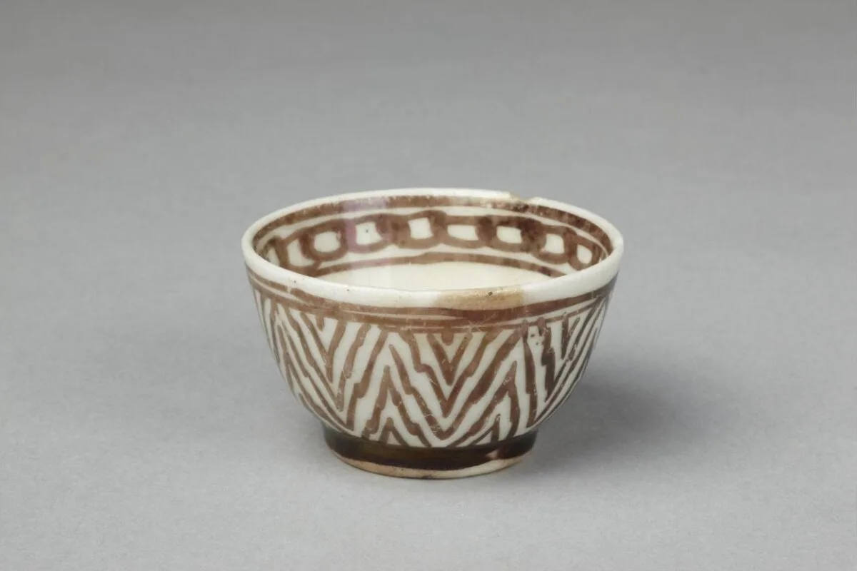 Cup — تصویر رکورد موزهٔ ویکتوریا و آلبرت — شمارهٔ رکورد 2558-1876