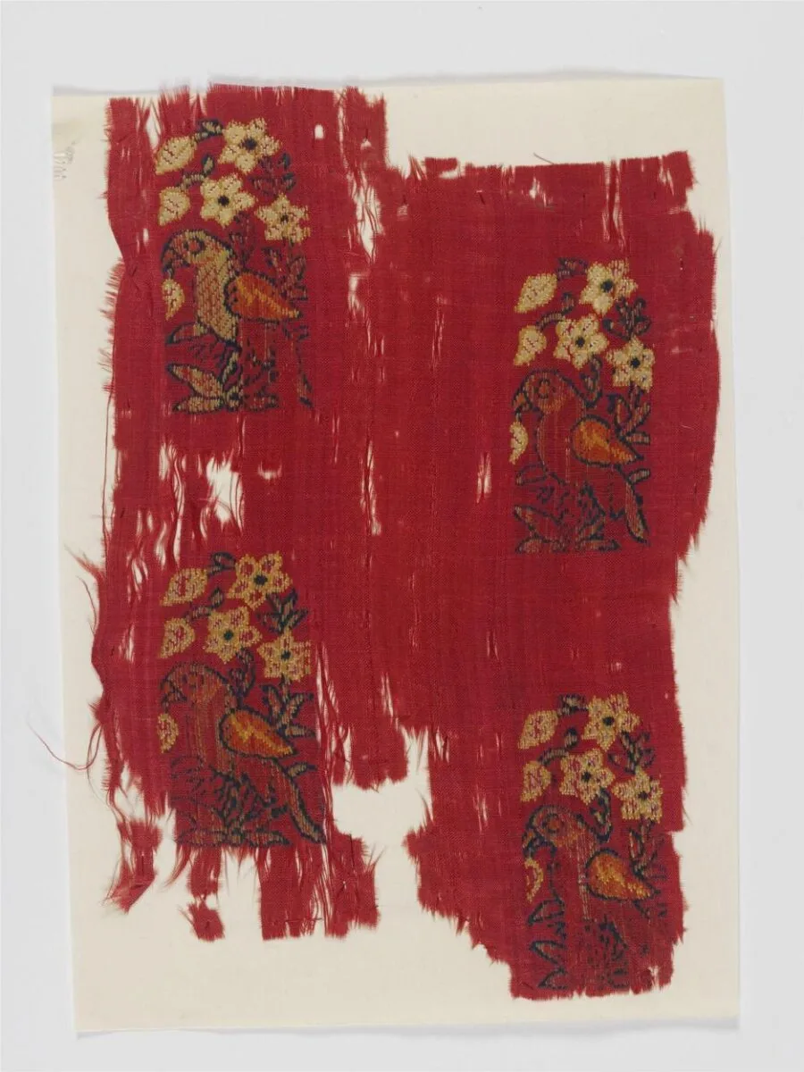 Woven silk fragment — تصویر رکورد موزهٔ ویکتوریا و آلبرت