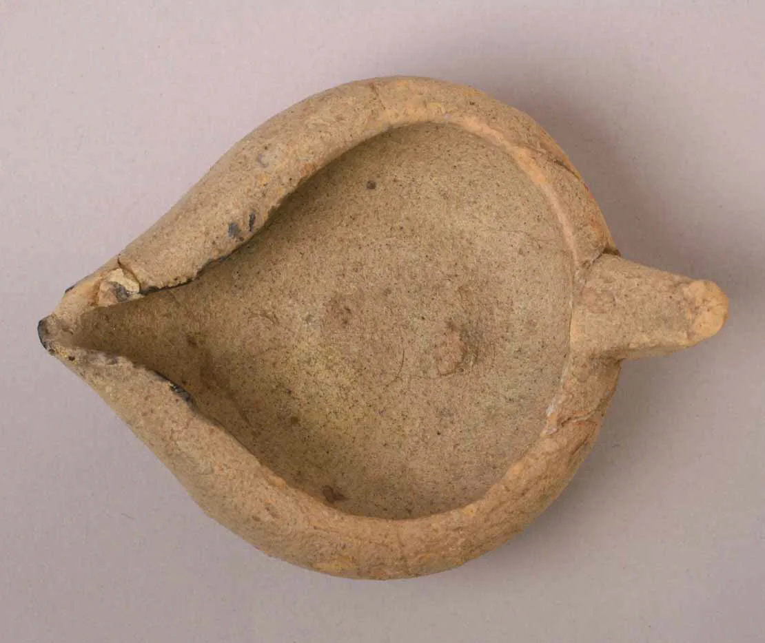 Lamp — تصویر رکورد موزهٔ متروپولیتن (دسترسی آزاد)