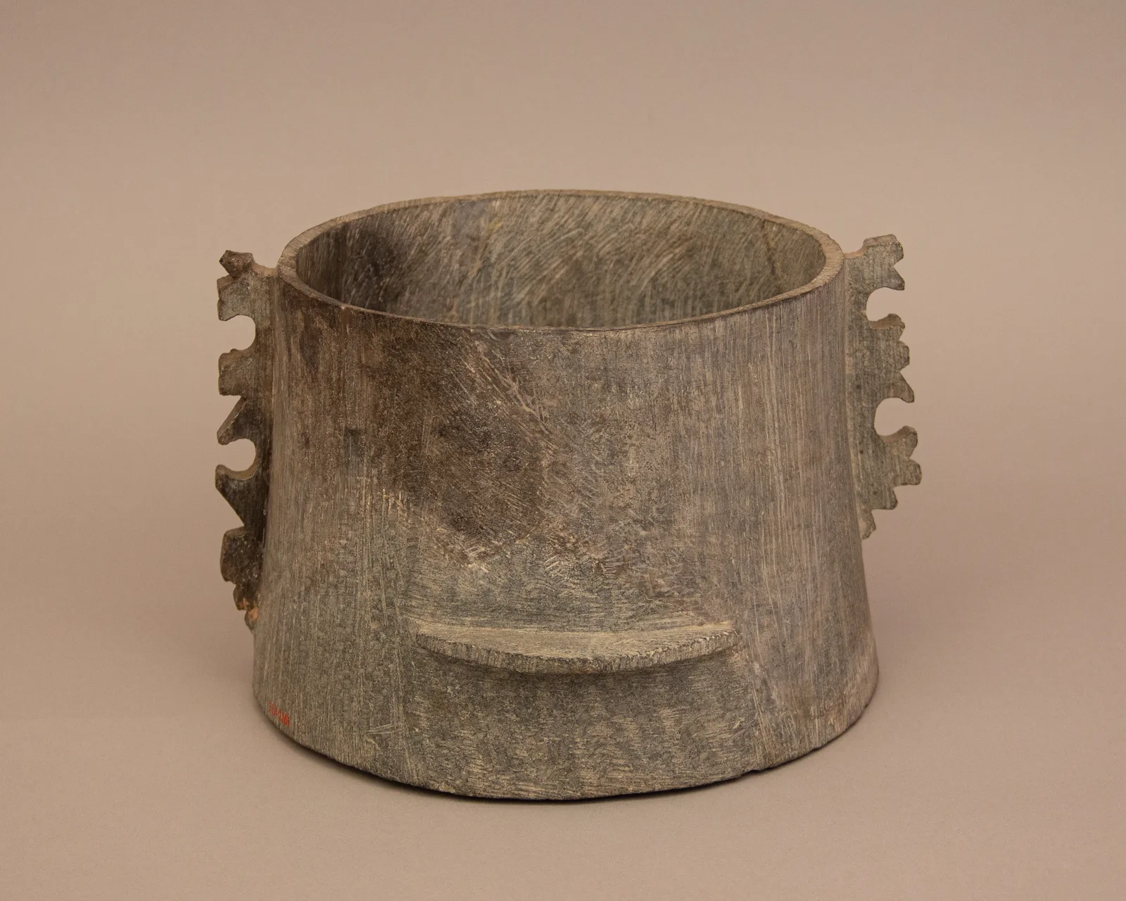 Cauldron — تصویر رکورد موزهٔ متروپولیتن (دسترسی آزاد)
