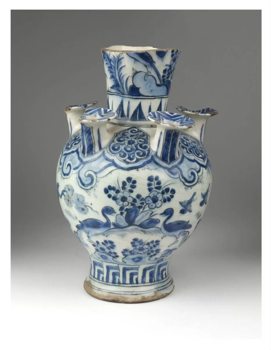 Vase — تصویر رکورد موزهٔ ویکتوریا و آلبرت