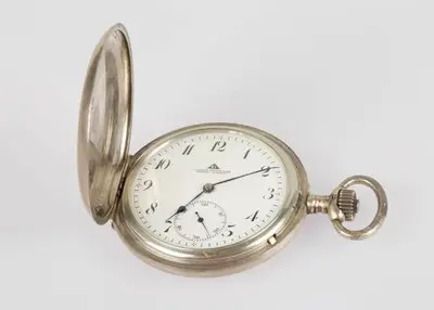Taschenuhr, Deutsche Präzisions-Uhrenfabrik, Glashütte, um 1920 — تصویر رکورد یوروپیانا