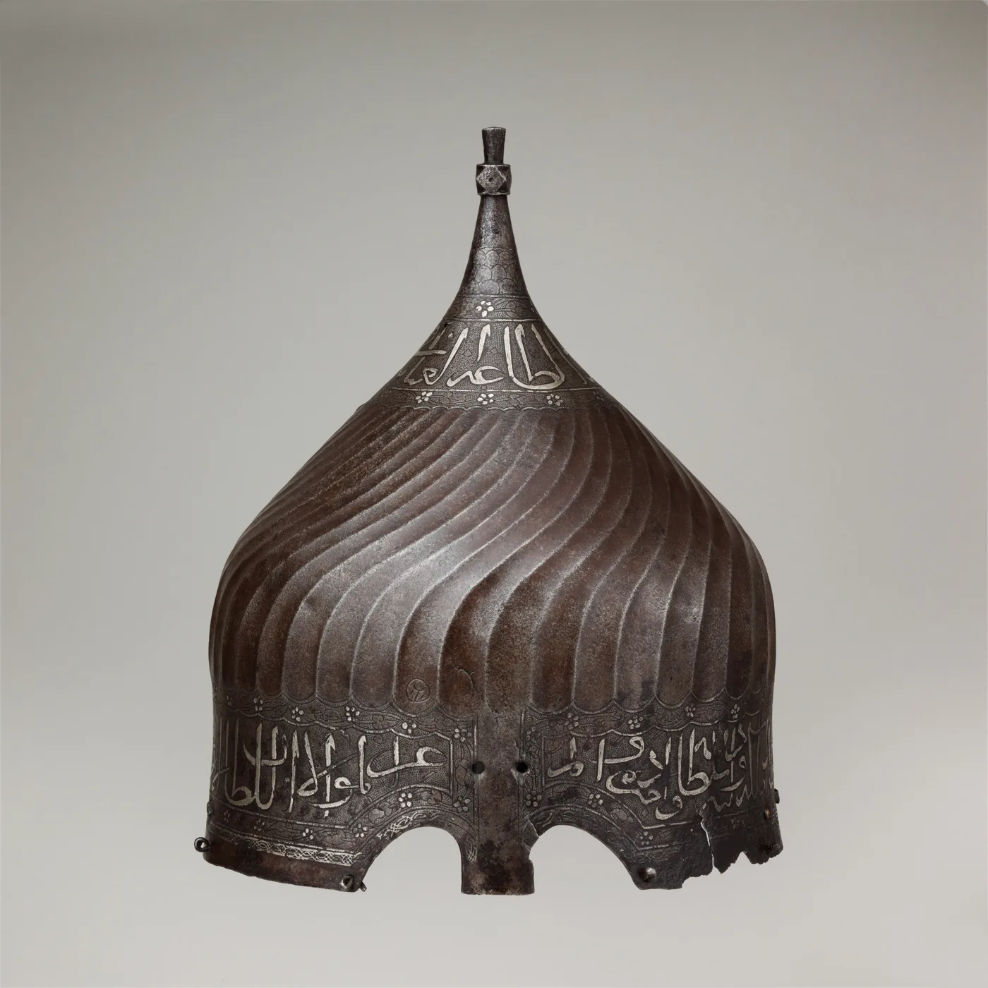 Turban Helmet — تصویر رکورد موزهٔ متروپولیتن (دسترسی آزاد)
