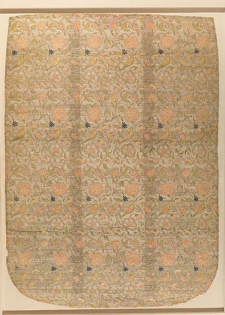 Textile Panel with Birds amid Flowering Vines — تصویر رکورد موزهٔ متروپولیتن (دسترسی آزاد)